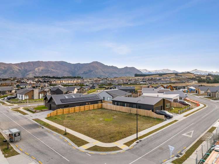 12 Onyx Street Albert Town_5