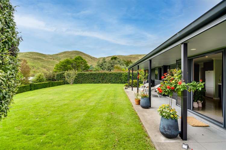 813 Seafield Road Puketapu_14