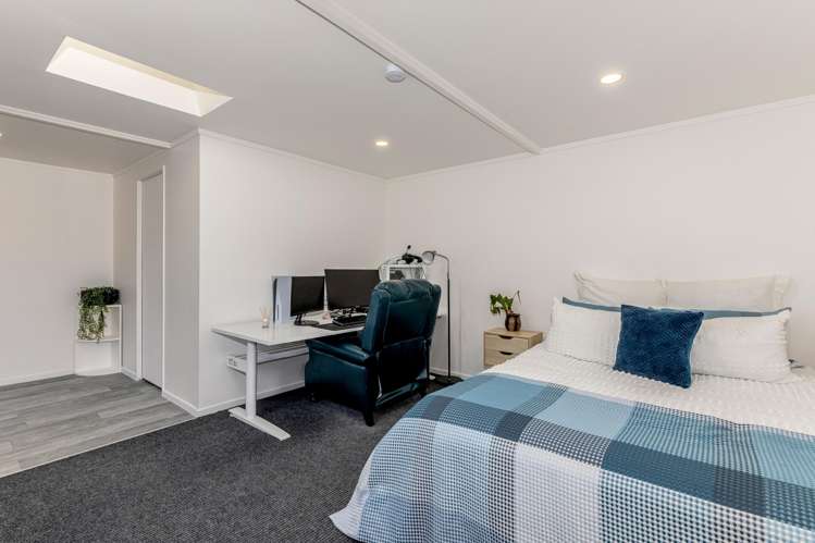 15 Dunsandel Grove Silverstream_17