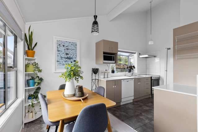 2/30a Glenvar Road Torbay_4