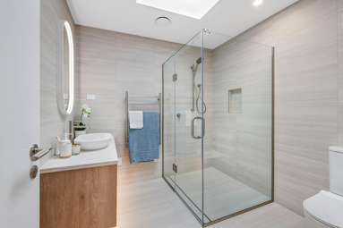 575A Laurie Southwick Parade_3