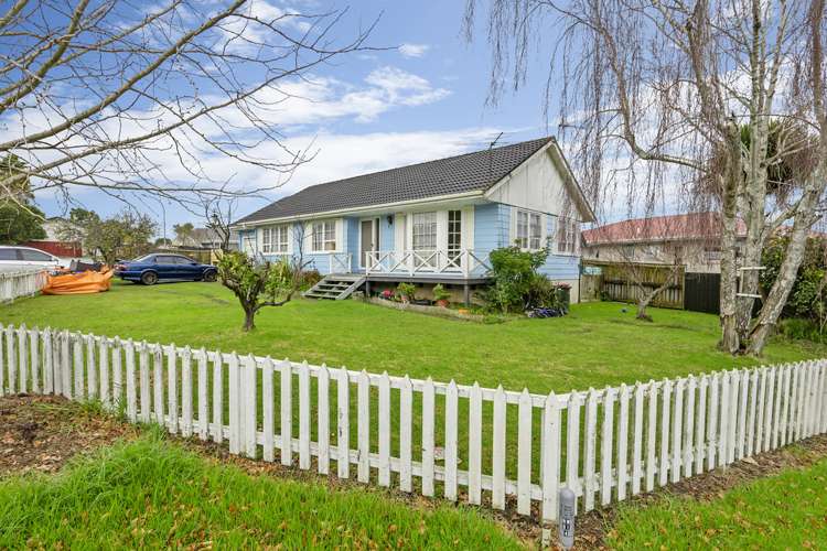 1 Iris Place Clendon Park_14