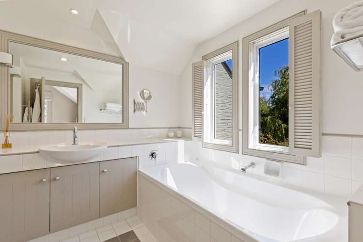 10 Fox's Rush Millbrook Resort_12