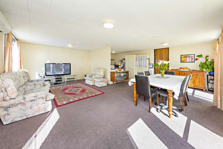 27 Barneys Farm Road Clendon Park_2