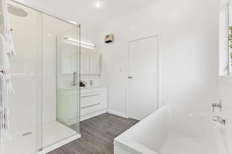 44 Friend Street Karori_14