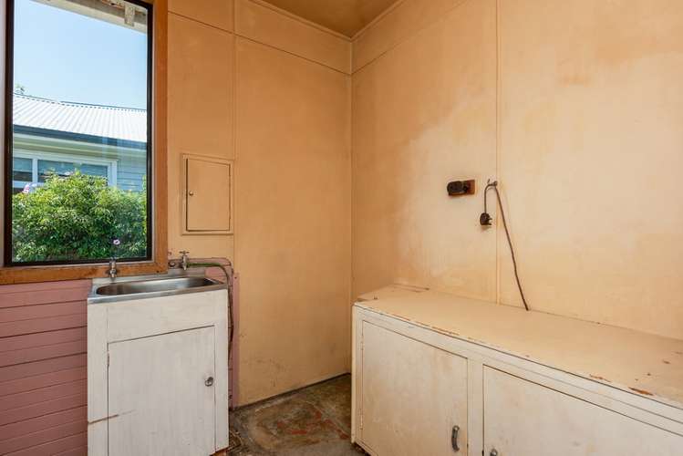 63 Kauri Street Miramar_15