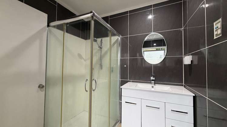 2/55 Ennis Avenue Pakuranga Heights_9