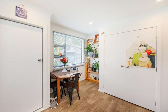 12 Somerset Crescent Highbury_4