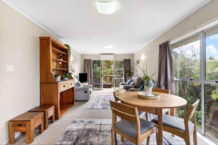 2/42 Eastglen Road Glen Eden_17