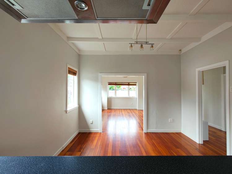 1 Invermay Avenue 罗斯基尔山奥克兰新西兰_17