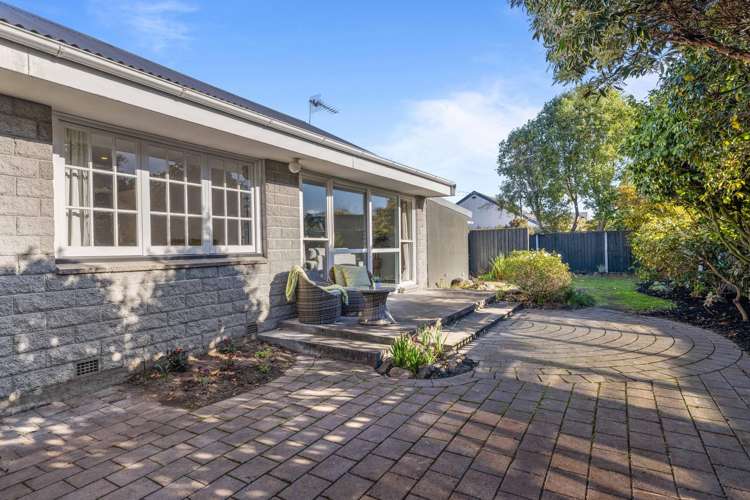 2/75 Garreg Road Bryndwr_13