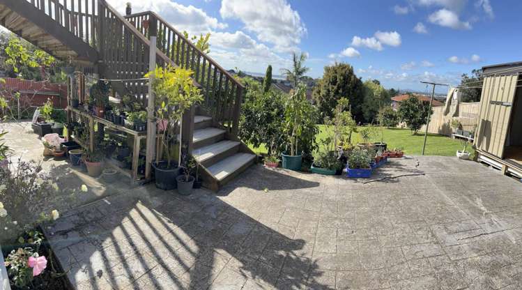 4237 Great North Road Glendene_9