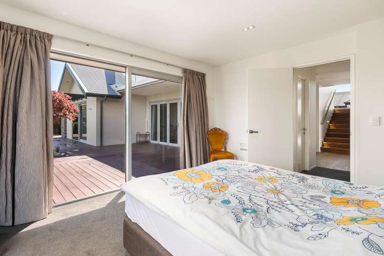 8 Waitikiri Square Parklands_7
