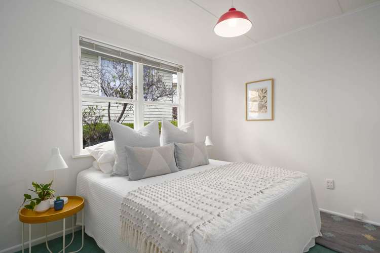 189 Helston Road Paparangi_11