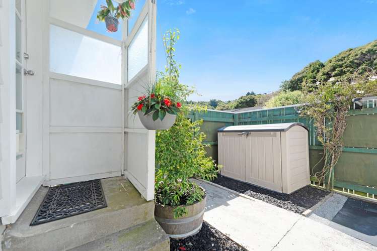 1/19 Yarrow Place Papakowhai_17