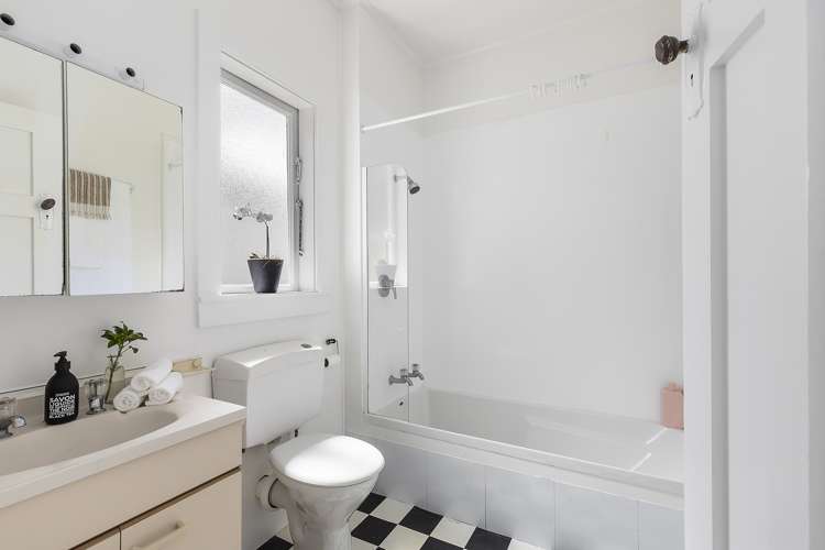 15 Charlotte Avenue Brooklyn_7