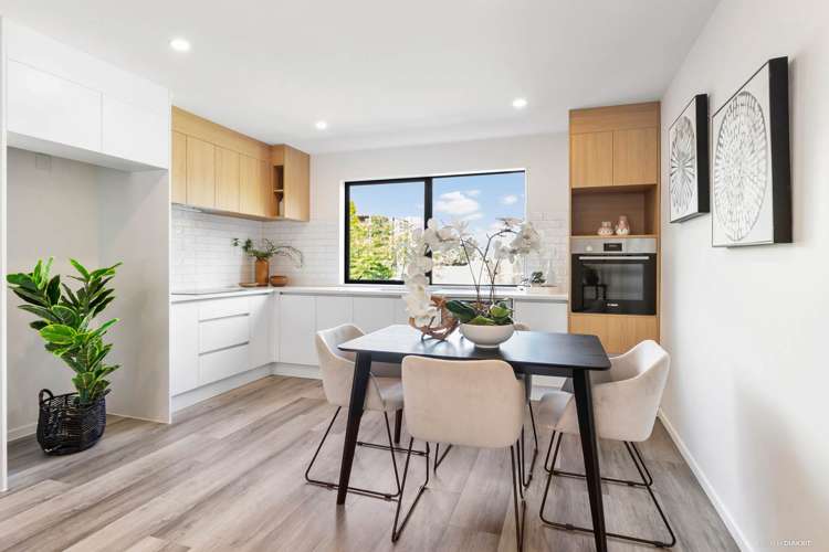 2/30 Potter Avenue Northcote_4