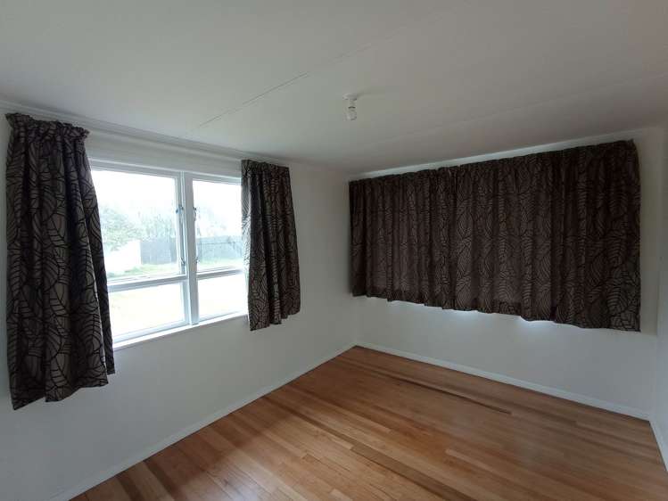 7 Sandbrook Avenue Otara_3