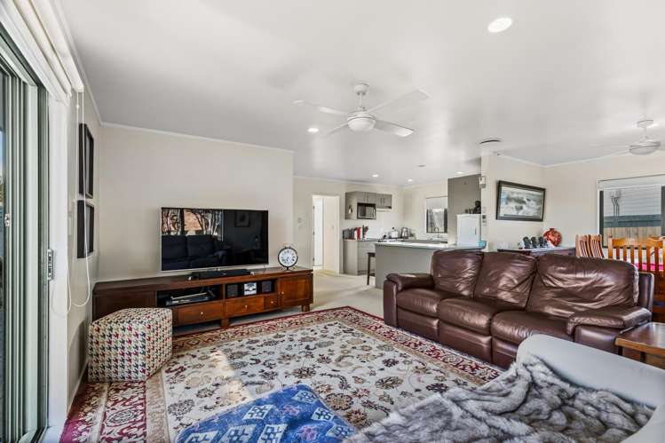 11 Killygordon Place Massey_9