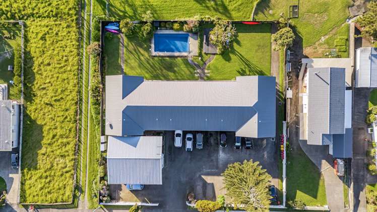 2G/25 Weranui Road Waiwera_17