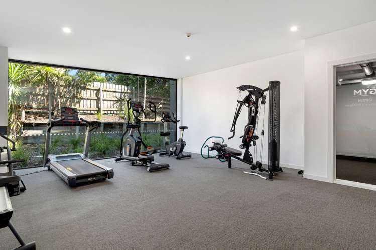 303/424 Maunganui Road 11229_10