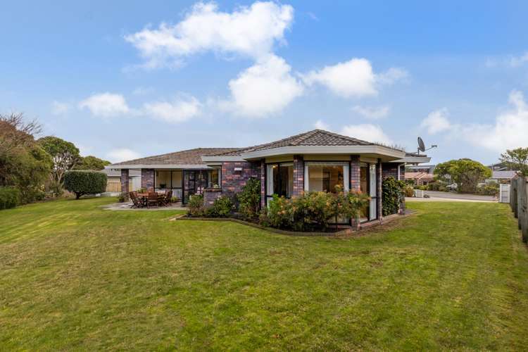 22 Pinewood Grove Paraparaumu Beach_20