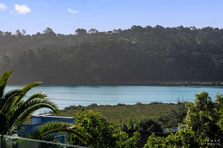 17 Rangi Avenue Schnapper Rock_19