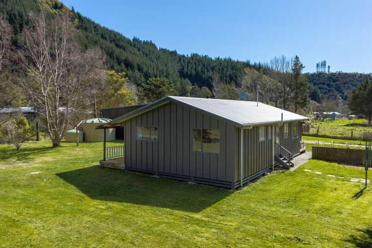 137 Wakamarina Road Canvastown_23