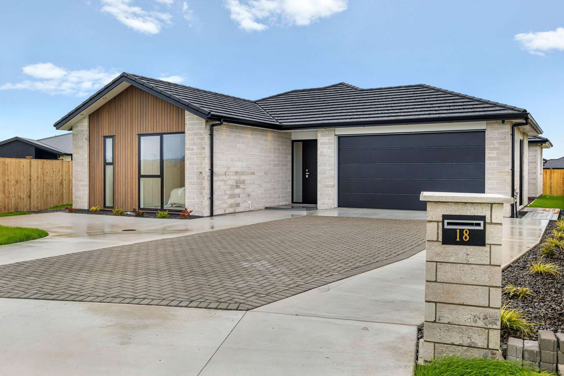 18 Taurangawaka Road One Tree Point_0