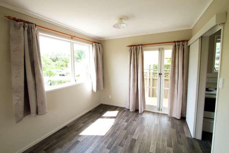 42 Vina Place Massey_7