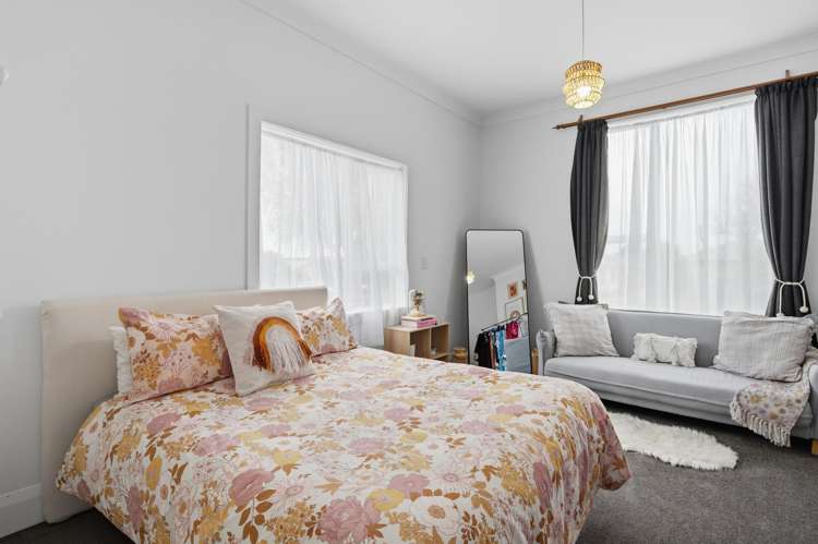 22 Coronation Street Strathern_10