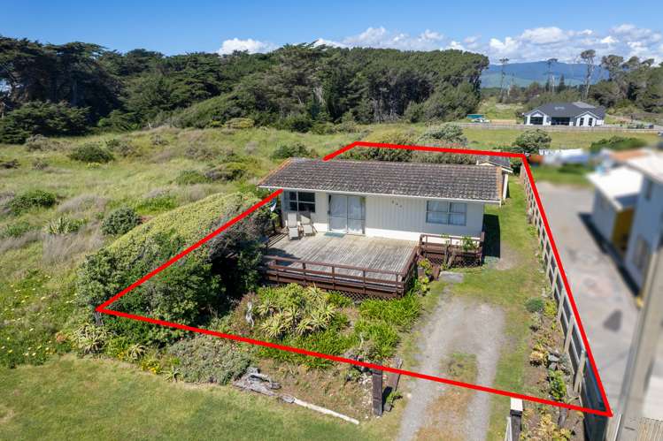 224 Marine Parade Otaki Beach_22