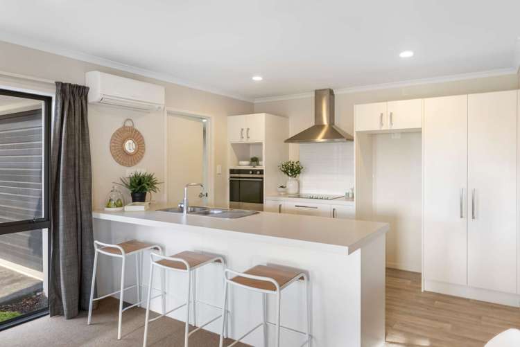 54 Skyhawk Road Wigram_6