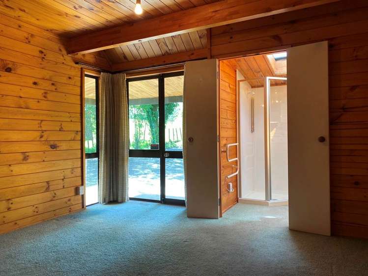 321 Redoubt Road Totara Park_10