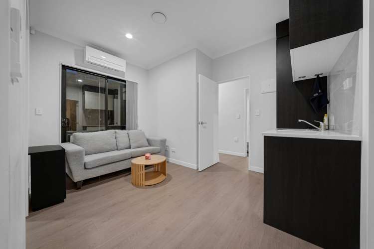 19 Dungloe Avenue Flat Bush_18