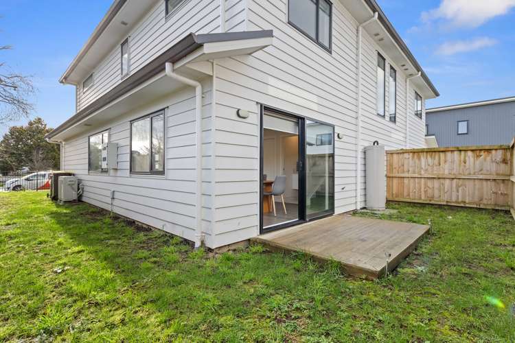 2/52 Carrington Avenue Hillcrest_13