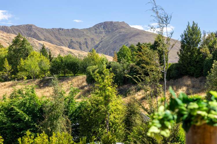 44 Stackbrae Avenue Wanaka_10