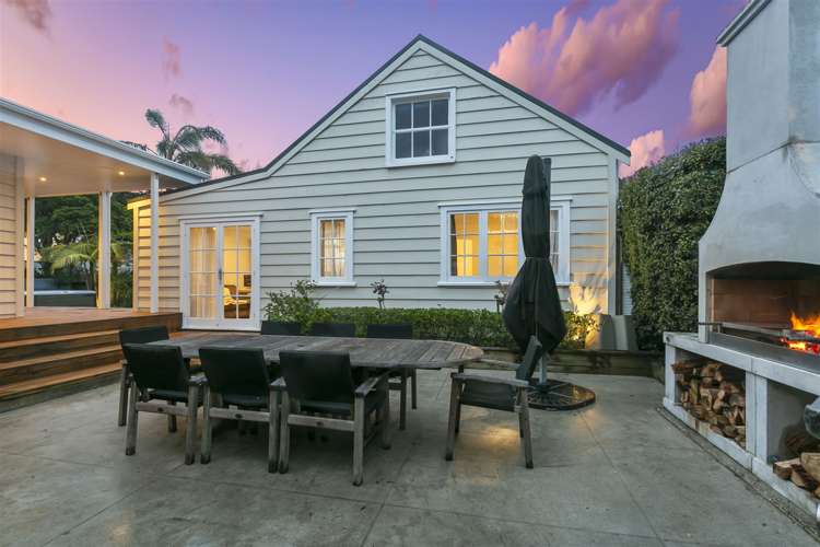29 Seaview Avenue Northcote_4