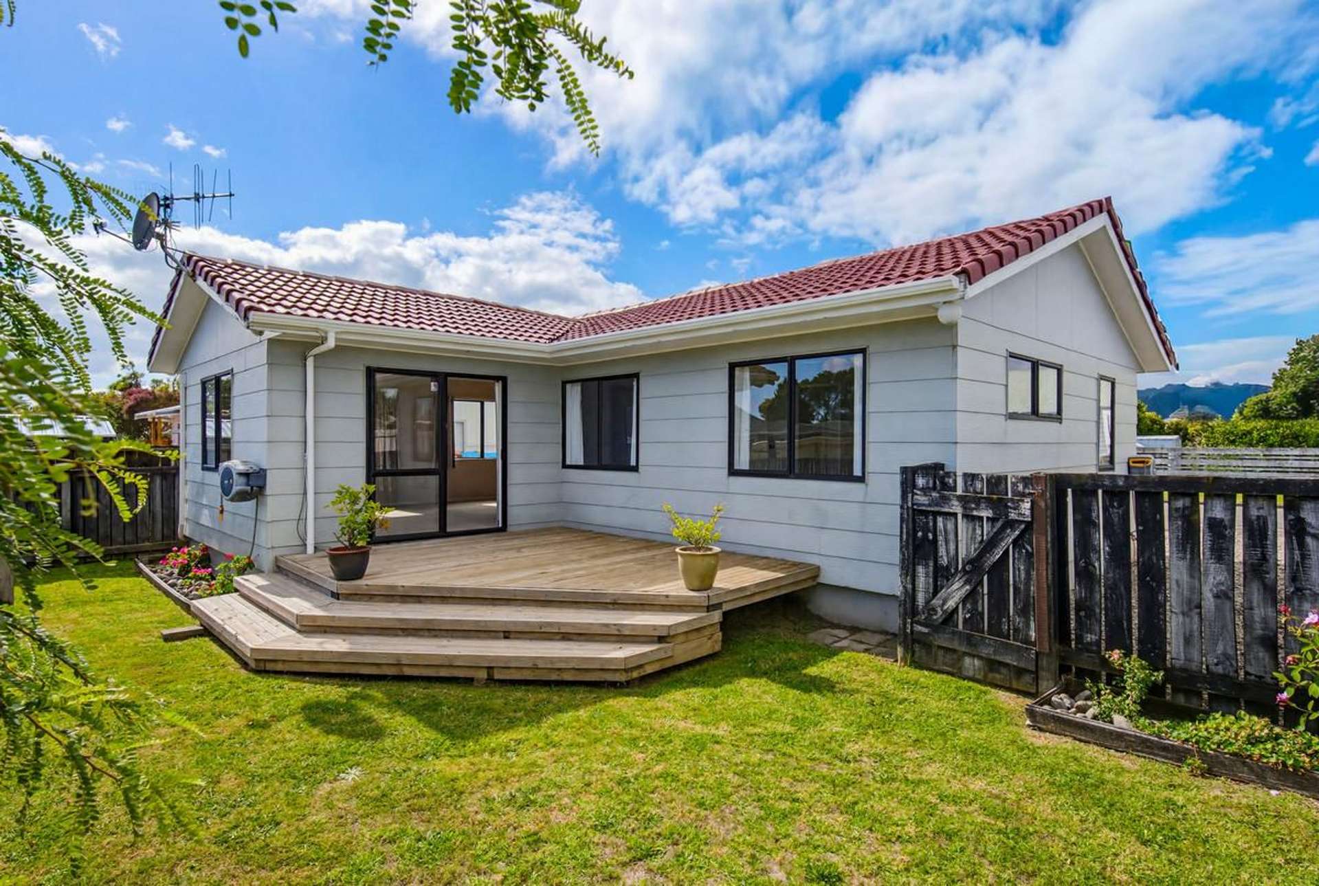 4 Sharda Grove Paraparaumu Beach_0