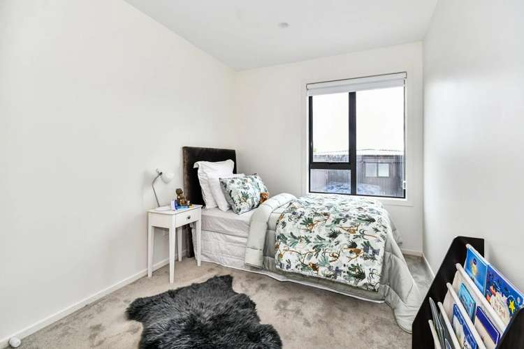 2/75 McAnnalley Street Manurewa East_17