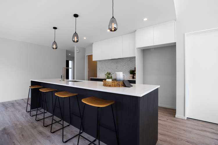 10 Strowan Avenue Elgin_3