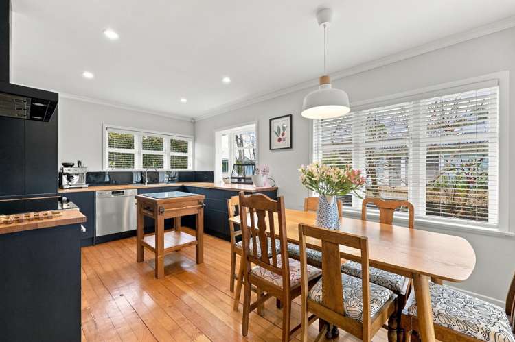 7 Stokes Avenue Te Atatu Peninsula_7