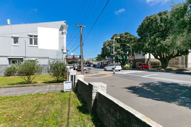 117 The Parade Island Bay_30