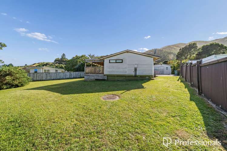 41 Antrim Crescent Wainuiomata_13