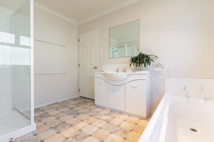 363 Church Road Greenmeadows_13