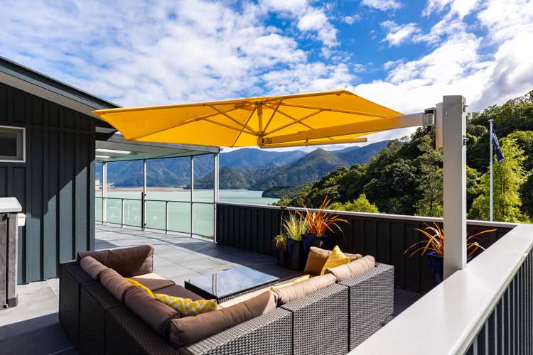 251 Queen Charlotte Drive Havelock_8