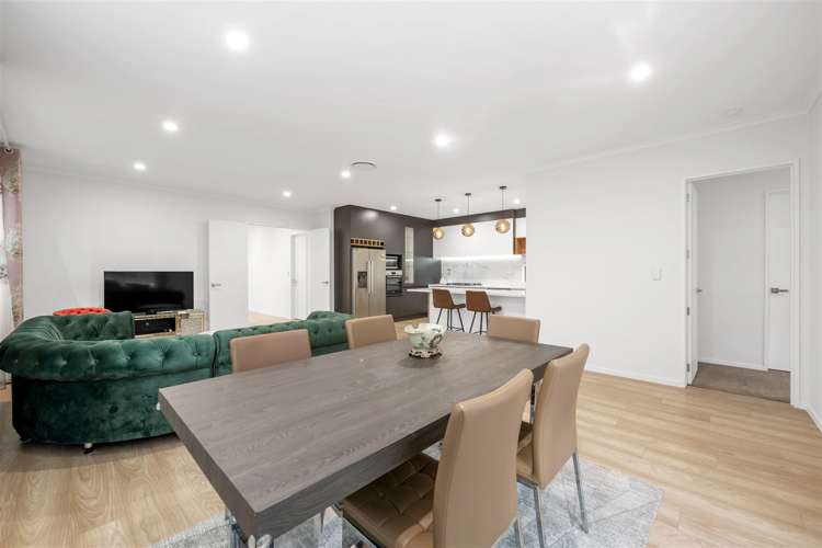 16 Puruatanga Drive Flat Bush_11