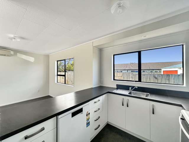 420a Tremaine Avenue 10930_1