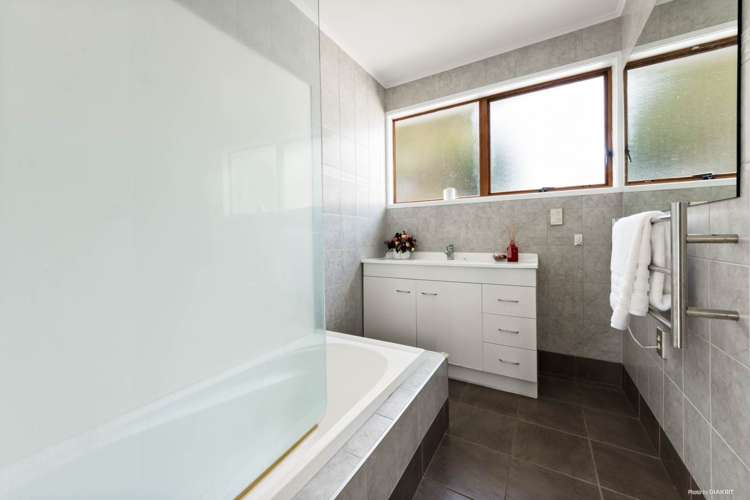 38 Kelman Road Kelston_9