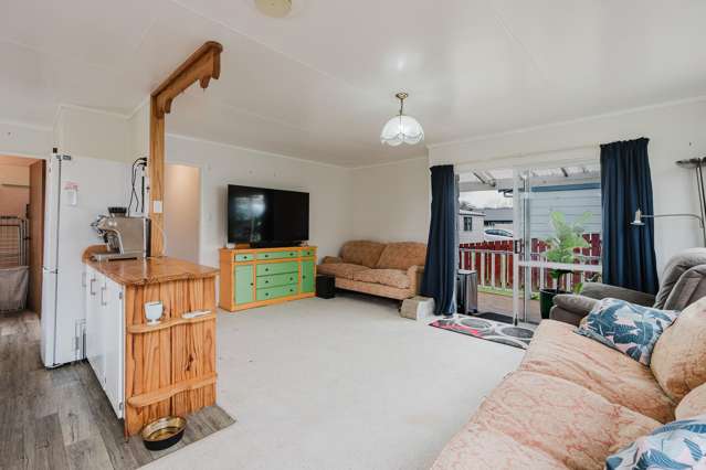 16 Gillett Lane Enderley_1